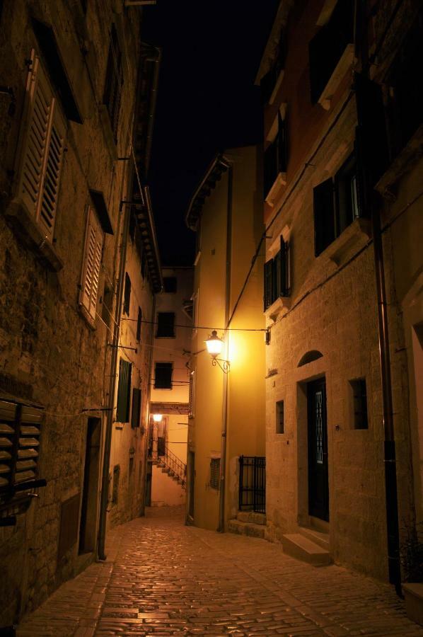 Appartement Monterosso Old Town à Rovinj Extérieur photo
