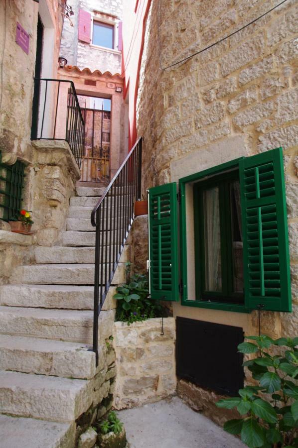 Appartement Monterosso Old Town à Rovinj Extérieur photo