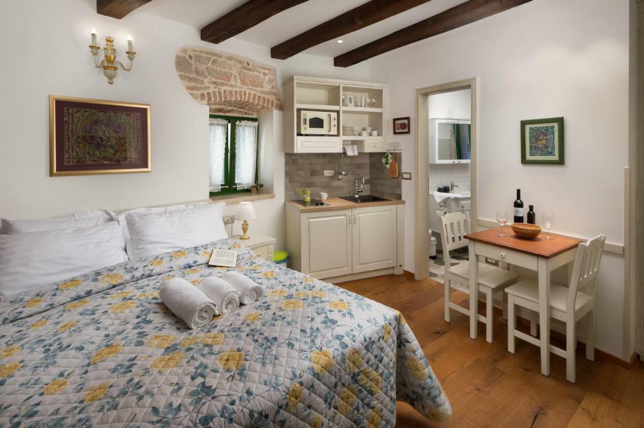 Appartement Monterosso Old Town à Rovinj Extérieur photo